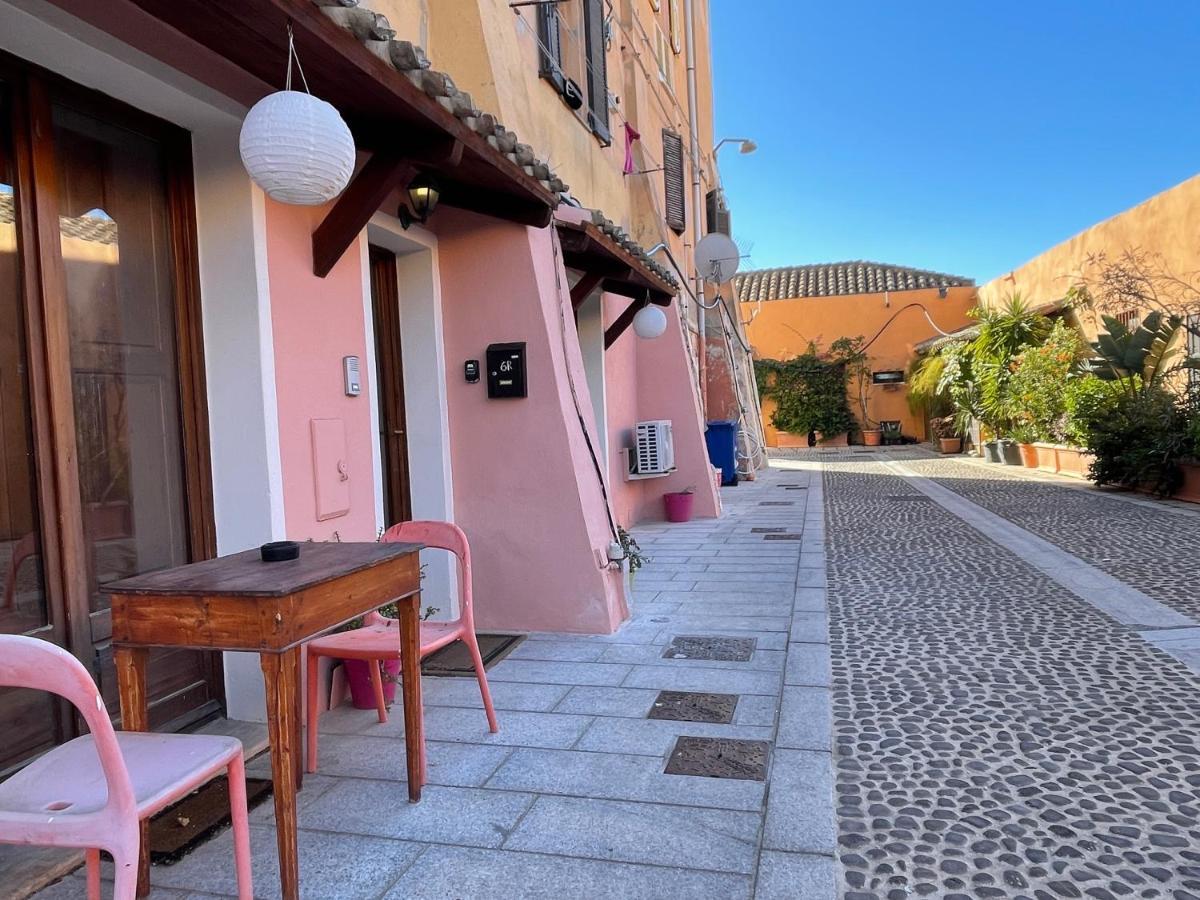The Heart Of Cagliari, Cozy 2 Bedroom Apartment Exteriér fotografie
