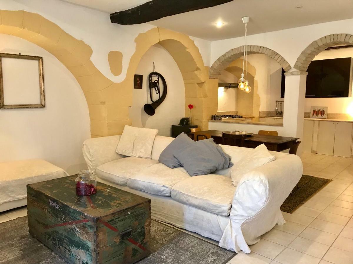 The Heart Of Cagliari, Cozy 2 Bedroom Apartment Exteriér fotografie